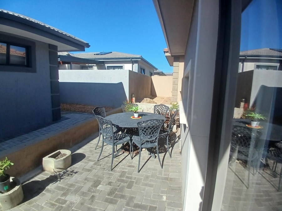 2 Bedroom Property for Sale in Dana Bay Western Cape